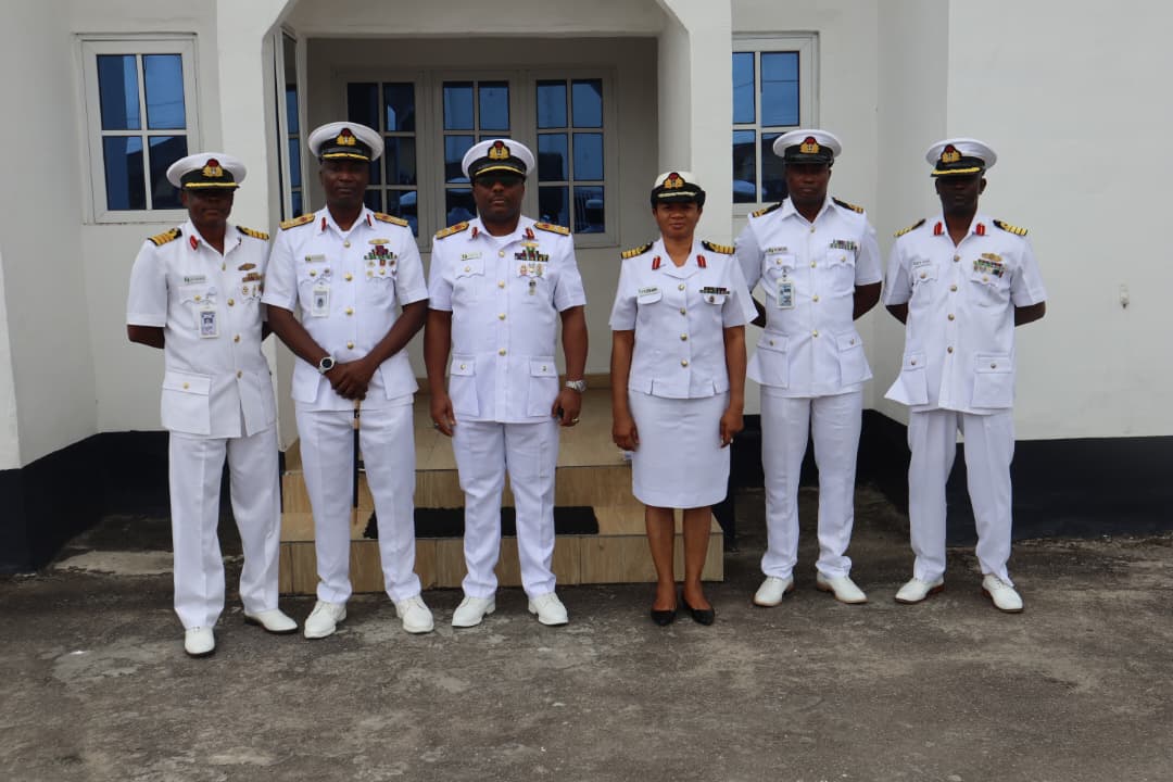 DMS PAYS COURTESY VISIT TO HQ NAVDOC